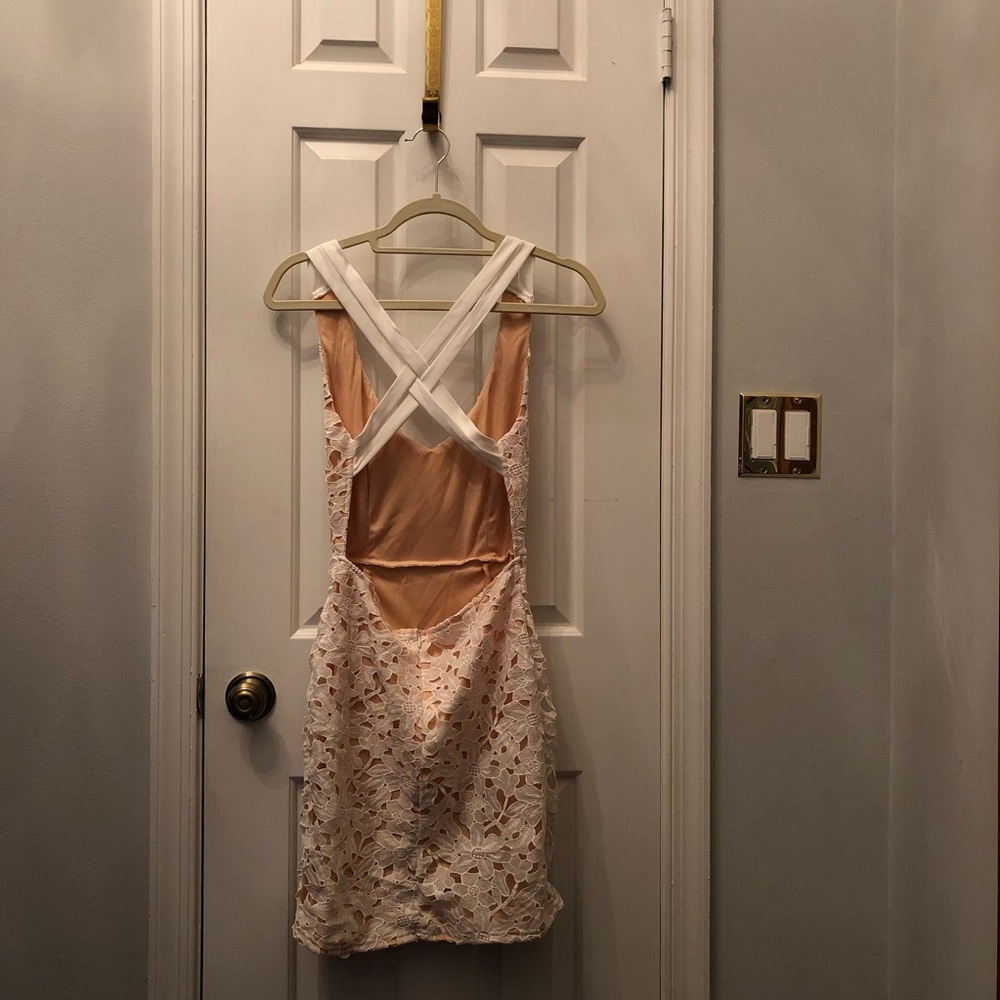 NWT FLORAL OPEN BACK BODYCON PROM DRESS